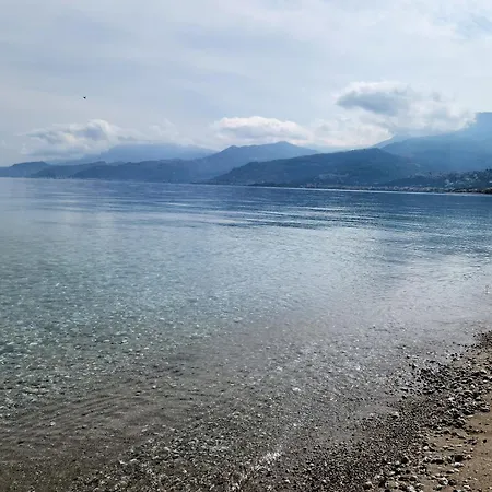 Maisonette * Akráta